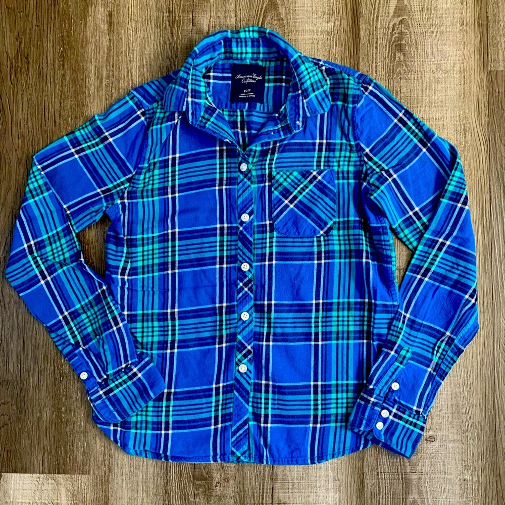 American Eagle Woman’s Plaid Flannel Shirt